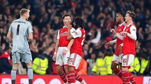 表现上的飞 表现上的飞